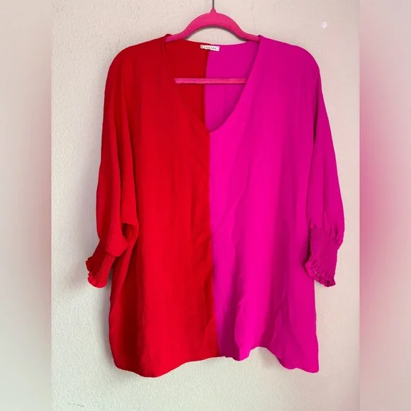 JODIFL Hot Pink & Red Colorblock Relaxed Fit V-Neck Smocked Sleeve Blouse M - Picture 2 of 7